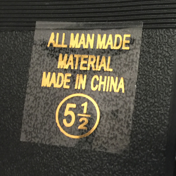 Heart in D High Heels - Picture 3 of 6